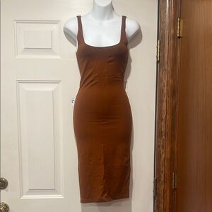 Elegant Brown Sleeveless Dress